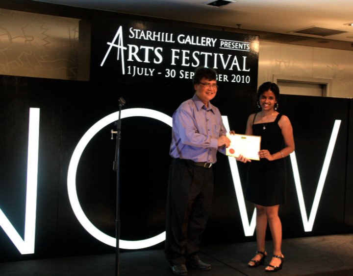 Mona KV was listed as a finalist for the Starhill Gallery Visual Art Awards in 2020.